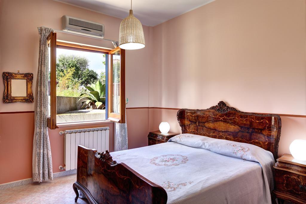 Caruso 3 By Villasandco Rentalsorrento Quarto foto