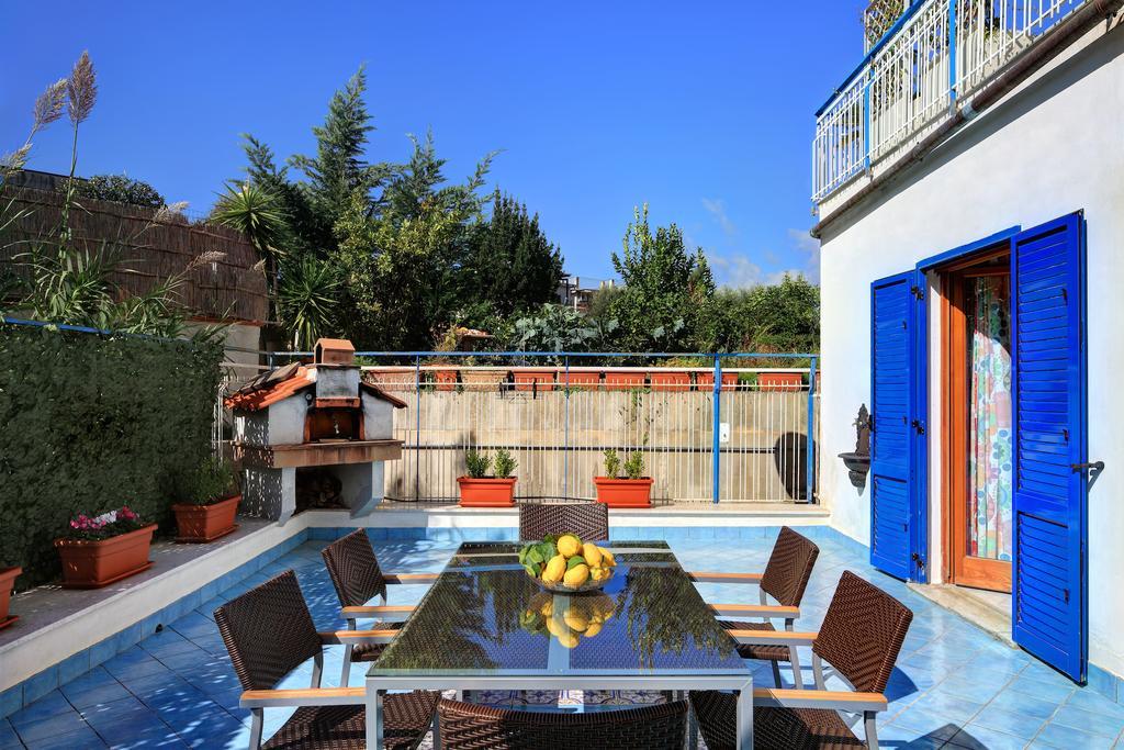 Caruso 3 By Villasandco Rentalsorrento Quarto foto